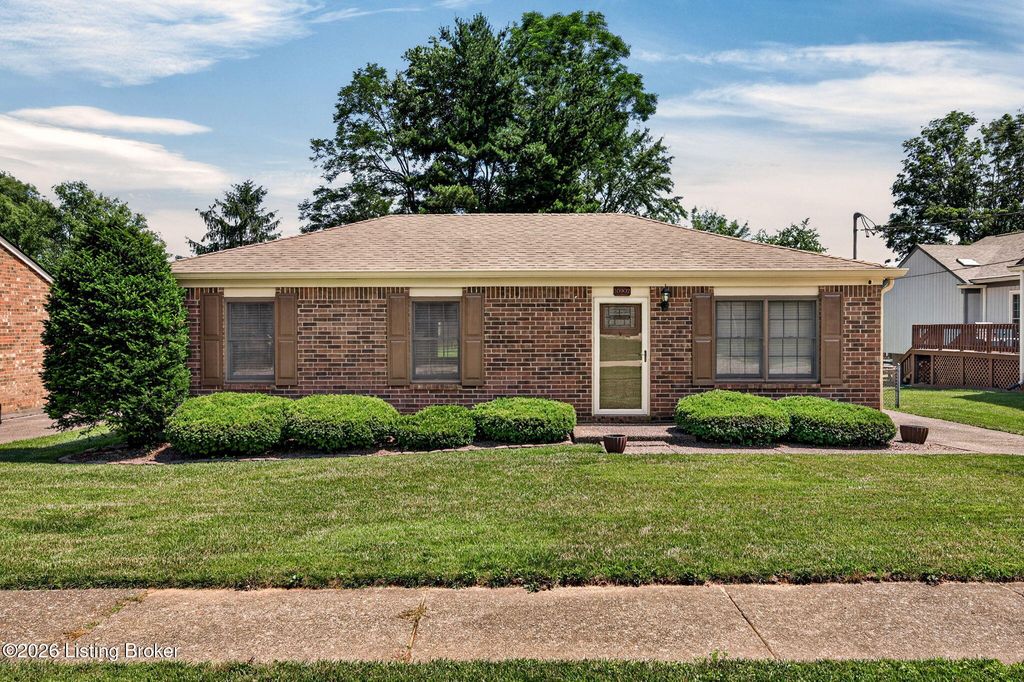 10902 Conti Ln, Jeffersontown, KY 40299