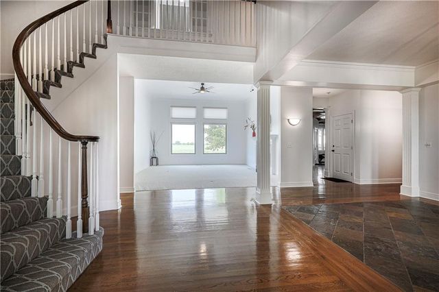 26528 S Metcalf Road, Louisburg, KS 66053