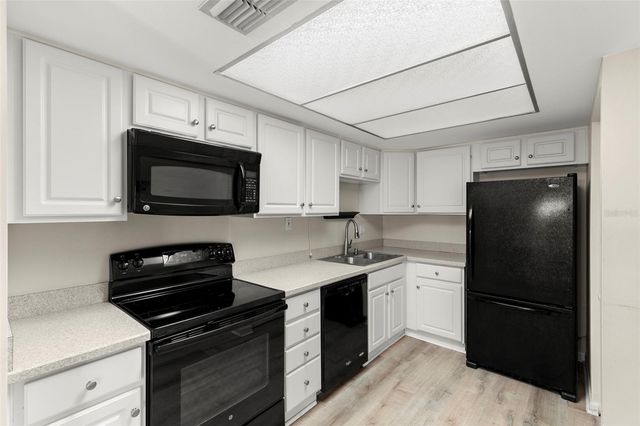 3357 38TH STREET B, St Petersburg, FL 33711