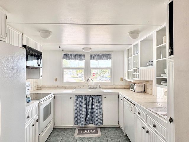 603 S GREEN CIRCLE, Venice, FL 34285