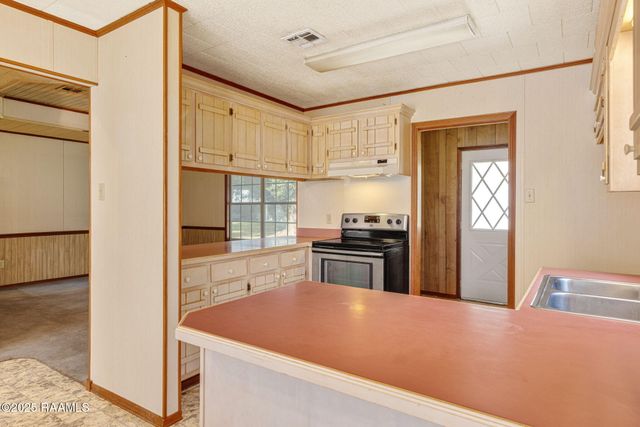 1007 Louis Drive, Breaux Bridge, LA 70517