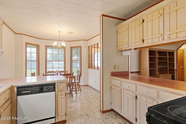 1007 Louis Drive, Breaux Bridge, LA 70517