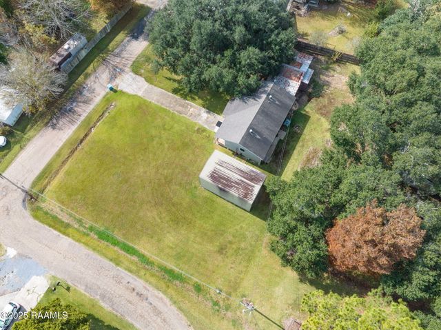 1007 Louis Drive, Breaux Bridge, LA 70517