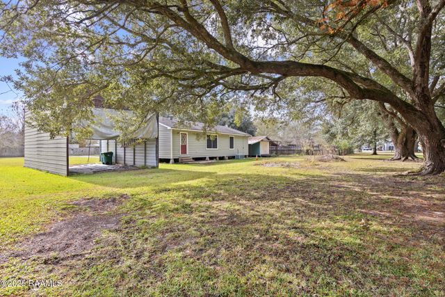 1007 Louis Drive, Breaux Bridge, LA 70517