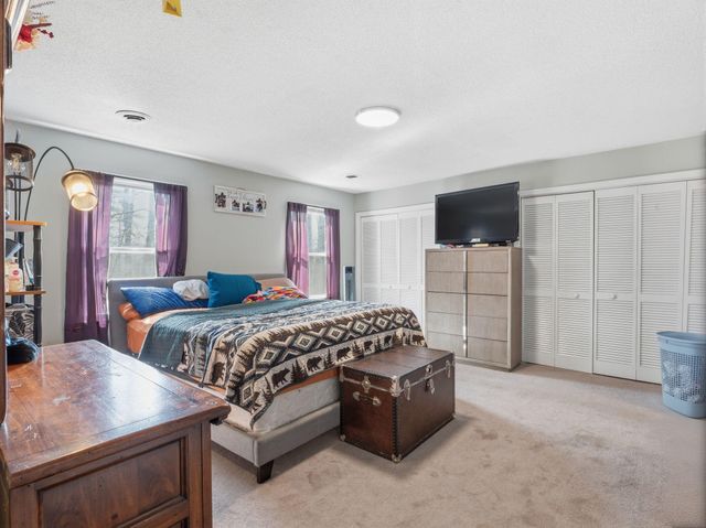 90 Fall DR, Collinsville, VA 24078