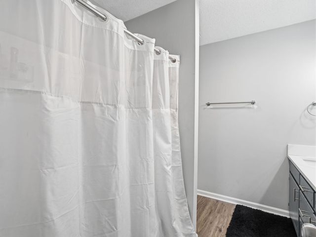 90 Fall DR, Collinsville, VA 24078