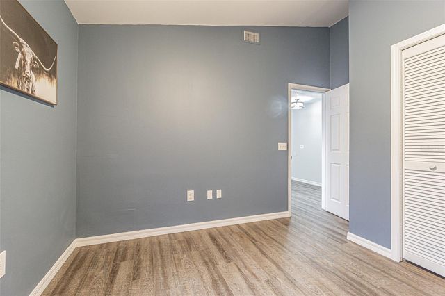 301 SUGAR CREEK DRIVE, Plant City, FL 33563