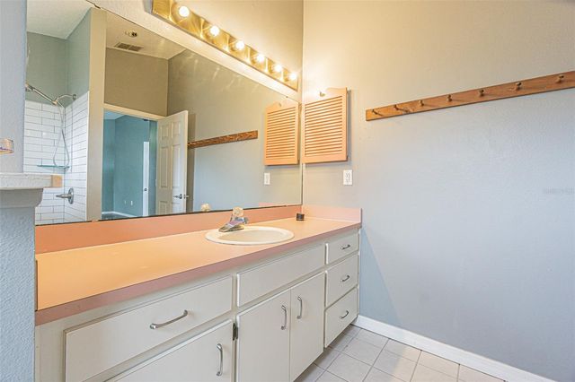 301 SUGAR CREEK DRIVE, Plant City, FL 33563