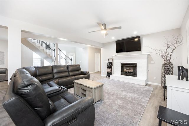 5 Pioneer Trail, Glen Carbon, IL 62034