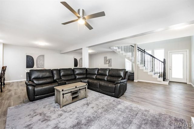 5 Pioneer Trail, Glen Carbon, IL 62034