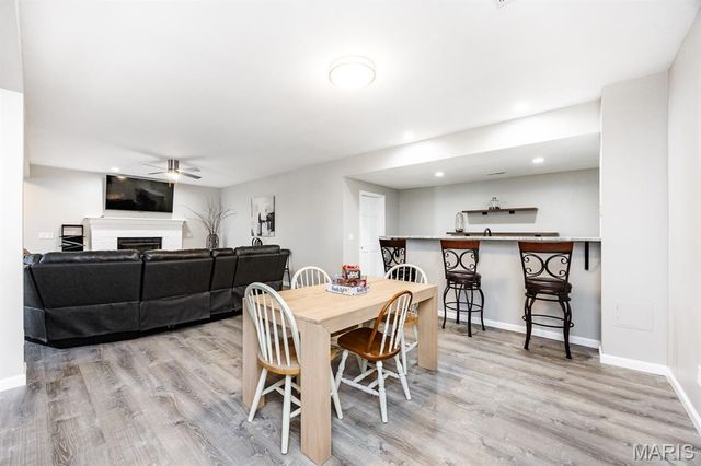 5 Pioneer Trail, Glen Carbon, IL 62034
