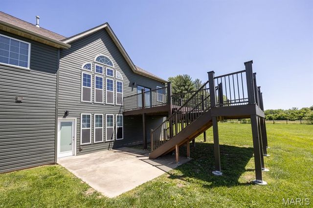 5 Pioneer Trail, Glen Carbon, IL 62034