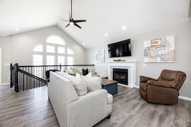 5 Pioneer Trail, Glen Carbon, IL 62034