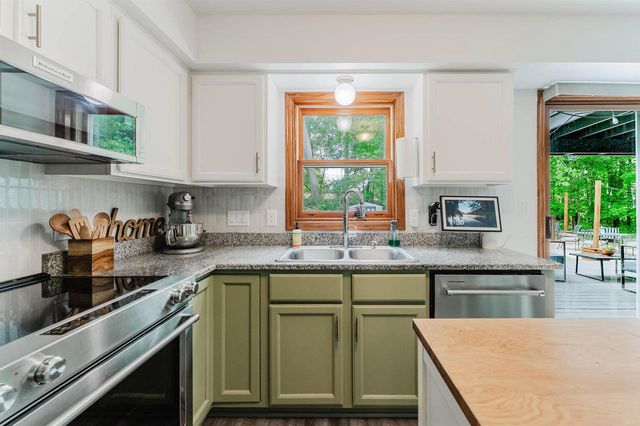 12775 W CLEVELAND AVENUE, New Berlin, WI 53151