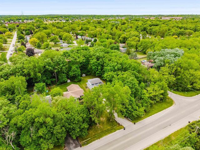 12775 W CLEVELAND AVENUE, New Berlin, WI 53151