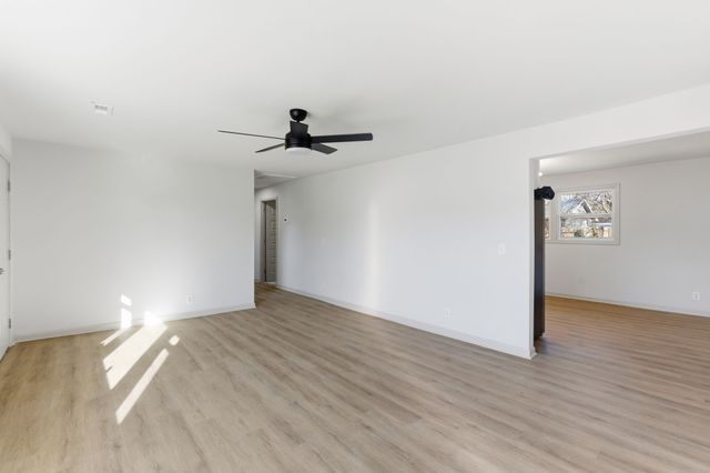 503 S Ramsey St, Manchester, TN 37355