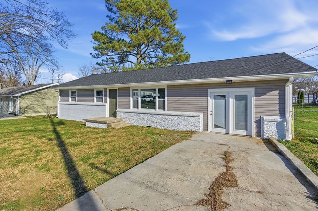 503 S Ramsey St, Manchester, TN 37355