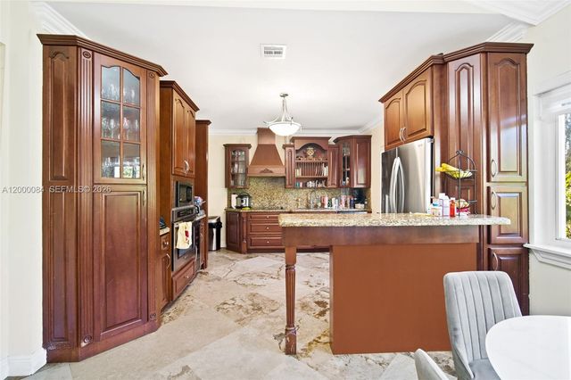 330 Viscaya Ave, Coral Gables, FL 33134