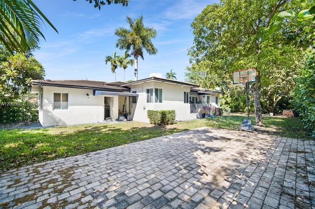 330 Viscaya Ave, Coral Gables, FL 33134