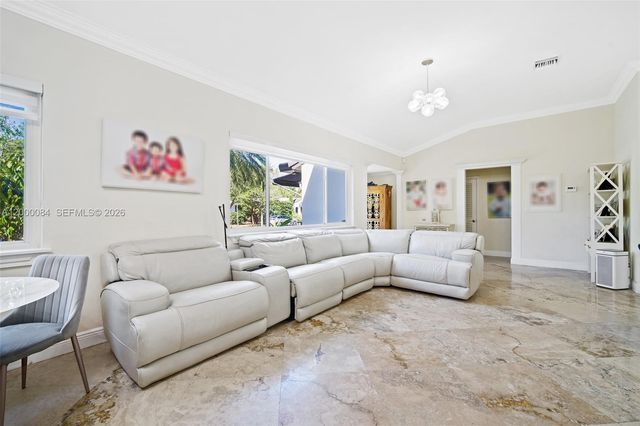 330 Viscaya Ave, Coral Gables, FL 33134