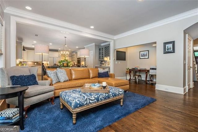 1025 Stonegate Court, Roswell, GA 30075