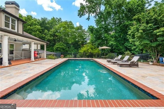 1025 Stonegate Court, Roswell, GA 30075