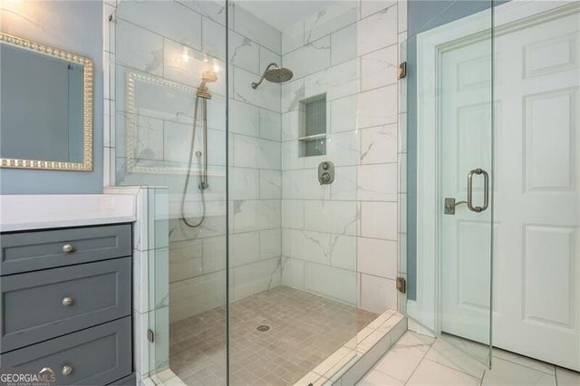 1025 Stonegate Court, Roswell, GA 30075