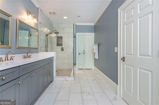 1025 Stonegate Court, Roswell, GA 30075