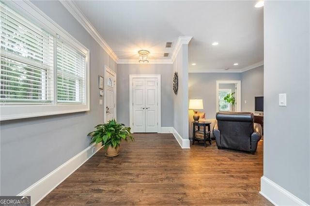 1025 Stonegate Court, Roswell, GA 30075