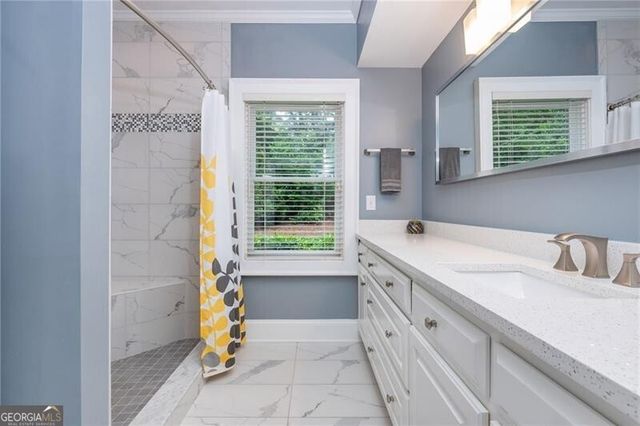 1025 Stonegate Court, Roswell, GA 30075