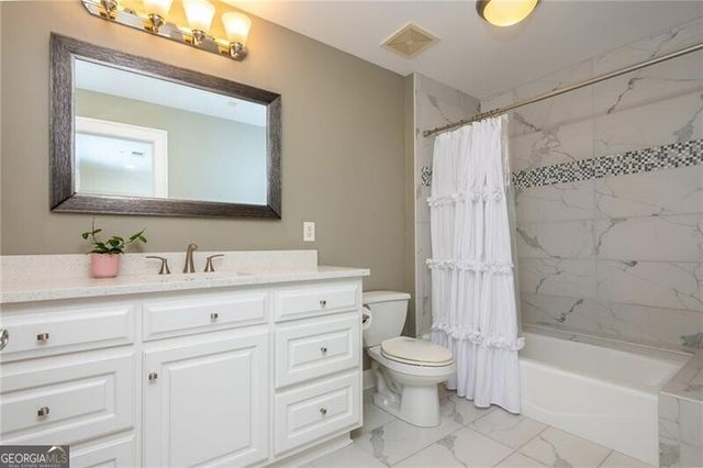 1025 Stonegate Court, Roswell, GA 30075