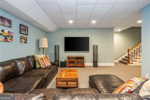 1025 Stonegate Court, Roswell, GA 30075