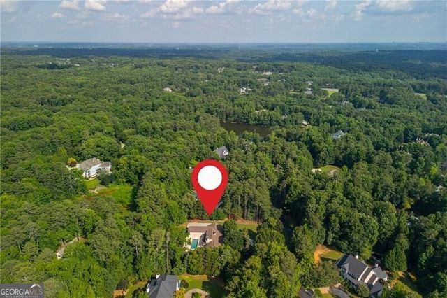 1025 Stonegate Court, Roswell, GA 30075