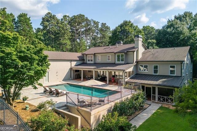 1025 Stonegate Court, Roswell, GA 30075