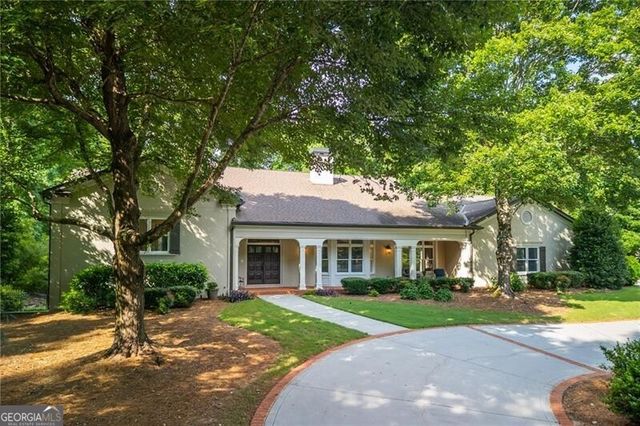 1025 Stonegate Court, Roswell, GA 30075