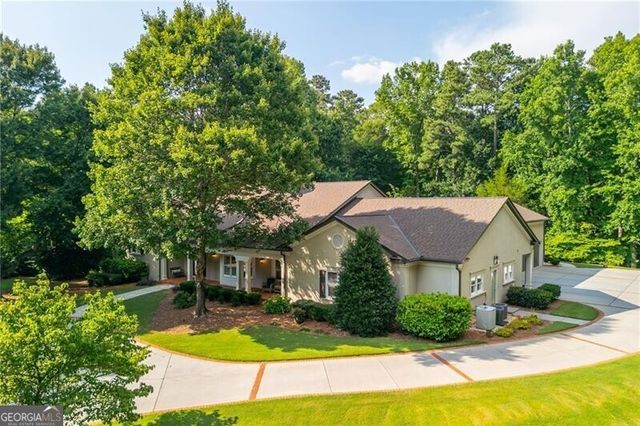 1025 Stonegate Court, Roswell, GA 30075