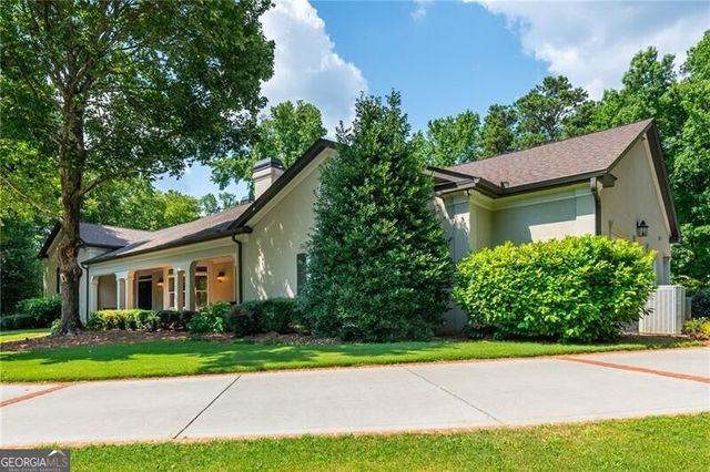 1025 Stonegate Court, Roswell, GA 30075
