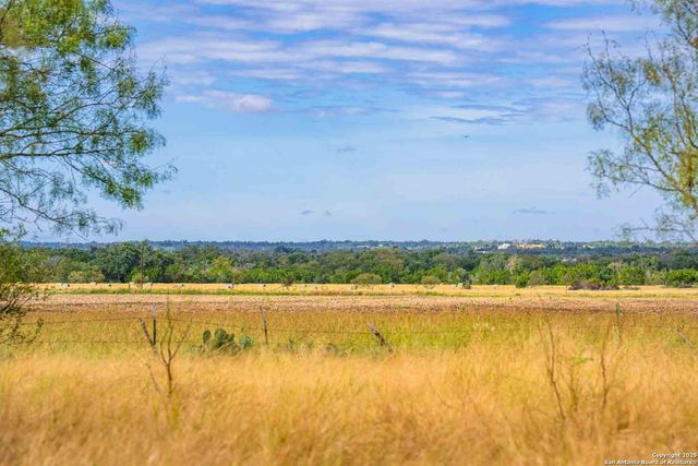 6754 North Grape Creek Rd, Fredericksburg, TX 78624