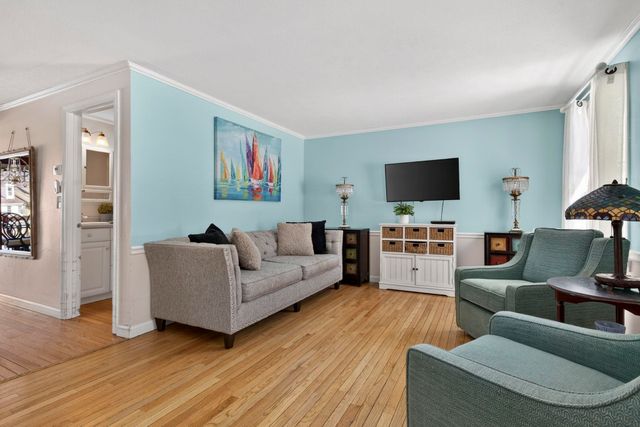 35 Albury Stone Circle, Nashua, NH 03063