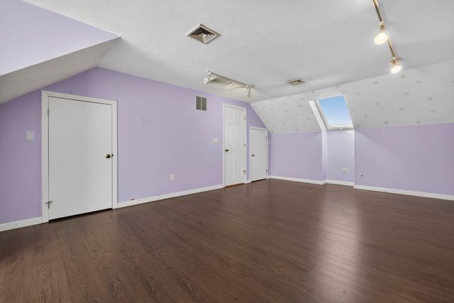 35 Albury Stone Circle, Nashua, NH 03063