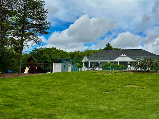 35 Albury Stone Circle, Nashua, NH 03063