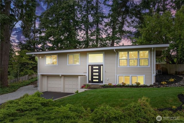 16436 SE 8th St, Bellevue, WA 98008