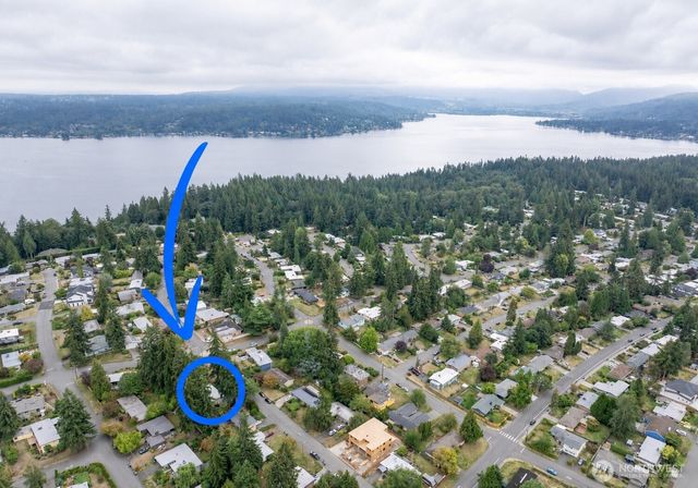 16436 SE 8th St, Bellevue, WA 98008