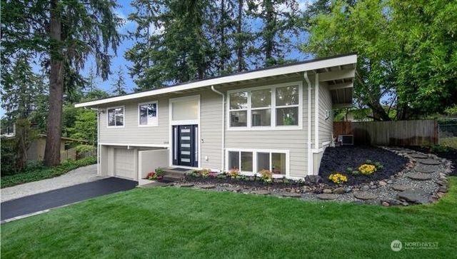 16436 SE 8th St, Bellevue, WA 98008