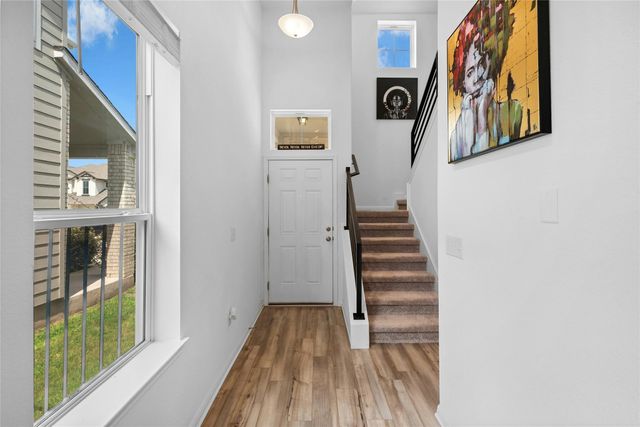 10813 Sentinel DR, Austin, TX 78747