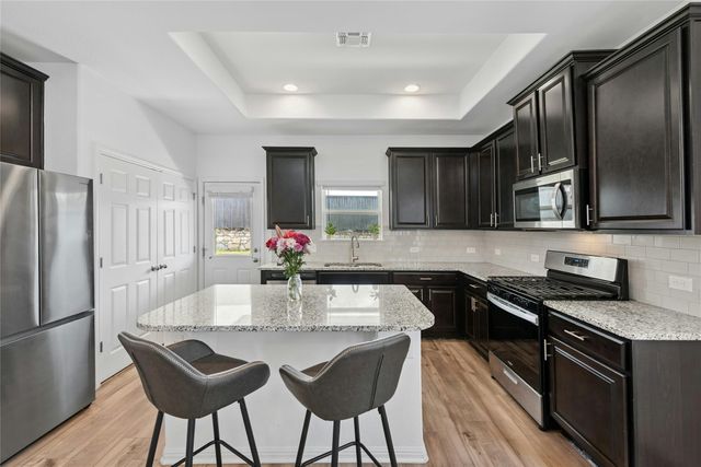 10813 Sentinel DR, Austin, TX 78747