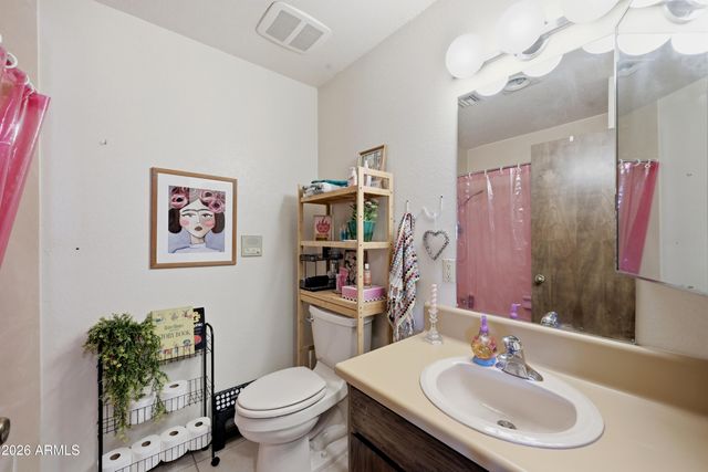2441 E HALE Street, Mesa, AZ 85213