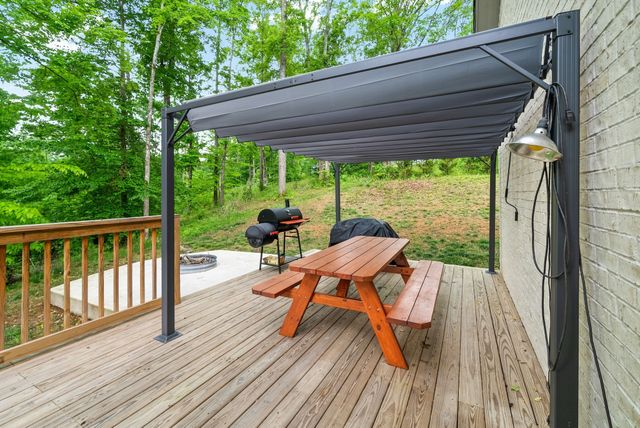 514 Doy Rd, E, White Bluff, TN 37187