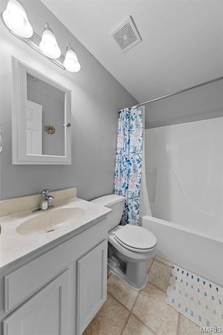 276 Green Jade Estates Drive, Fenton, MO 63026