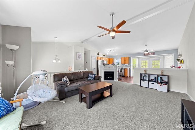 276 Green Jade Estates Drive, Fenton, MO 63026